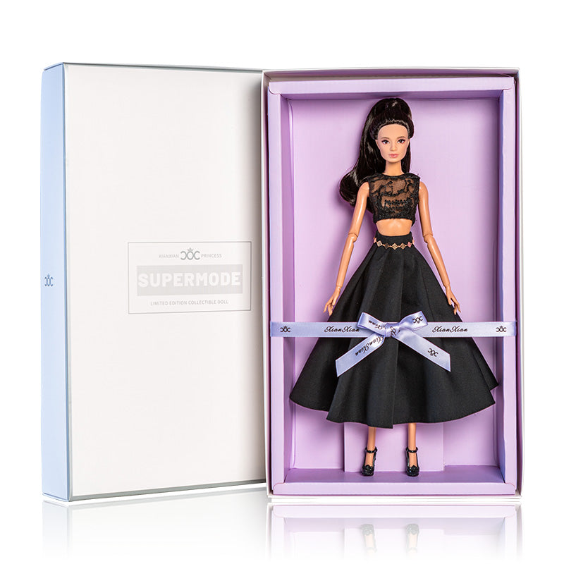 Black Attitude Collection Supermodel Doll Gift Set